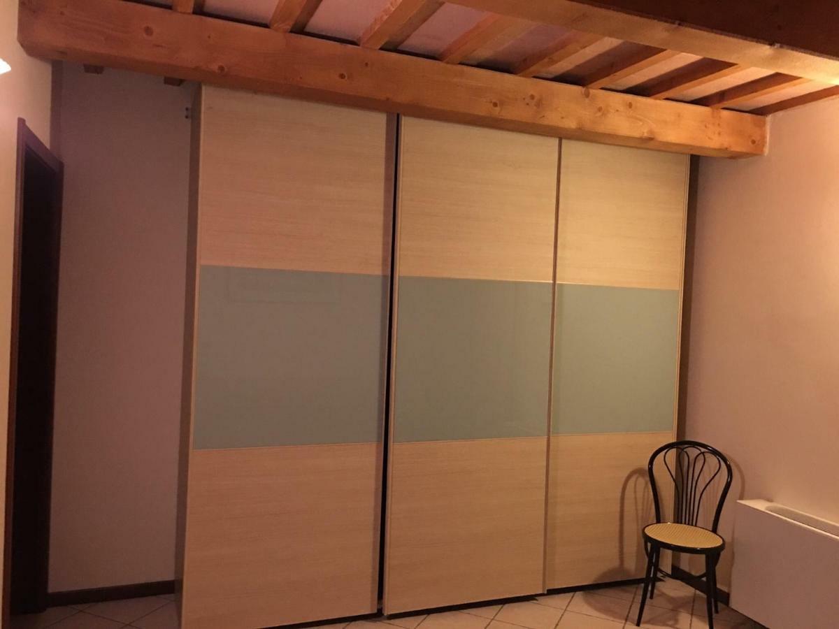 Castel di Mezzo Residence Baia Vallugola מראה חיצוני תמונה